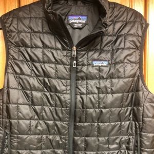 COPY - Men’s large Patagonia bubble vest.